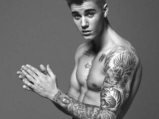 What’s Hot: Mark Wahlberg’s wife shades Justin Bieber’s abs